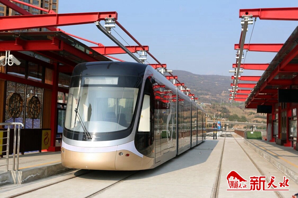 王銳調研有軌電車示范線一期工程、工業博物館等項目建設情況