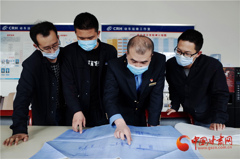 用奮斗的青春護航高鐵——記全國鐵路勞動模范、蘭西動車運用所副所長張學東