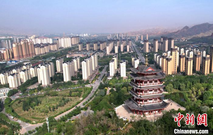 圖為“南涼古都”樂都朝陽山片區的今朝?！⊙Φ?攝